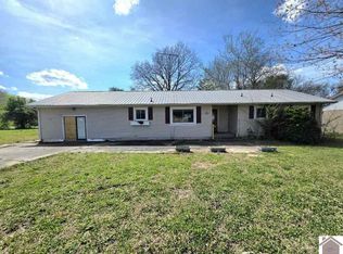 300 4th St, Hazel, KY 42049