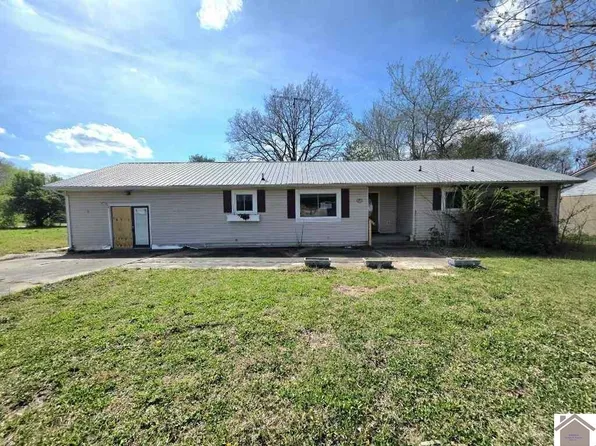 300 4th St, Hazel, KY 42049