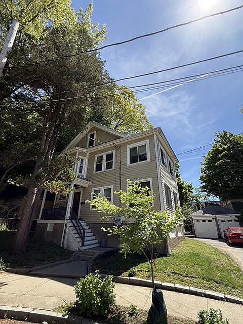1st image of 11 Playstead Rd #2