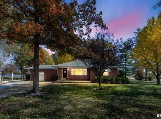 503 Airport Rd, Centralia, IL 62801