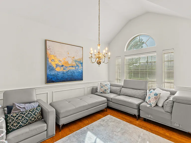 5231 Kathryn Dr — Photo 5