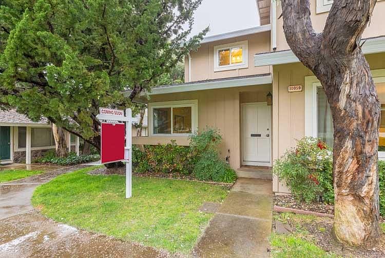 1st image of 10059 Dove Oak Ct