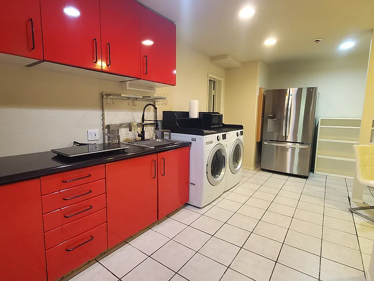 1217 Sangamon Ave #4 — Photo 16