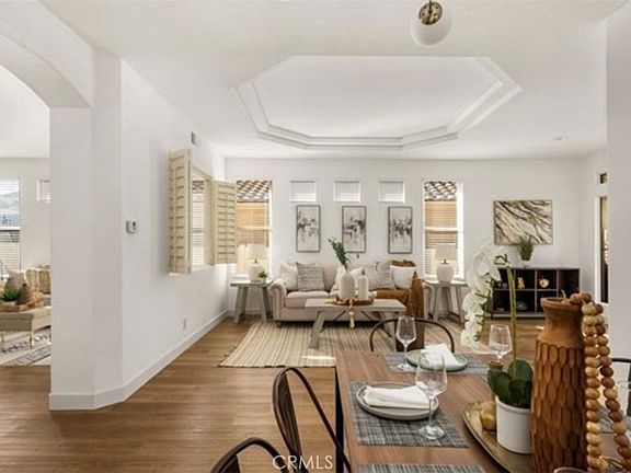 3rd image of 1436 Riviera Ave