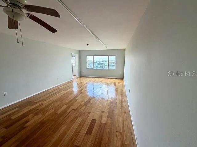 4775 Cove Cir #1102 — Photo 3