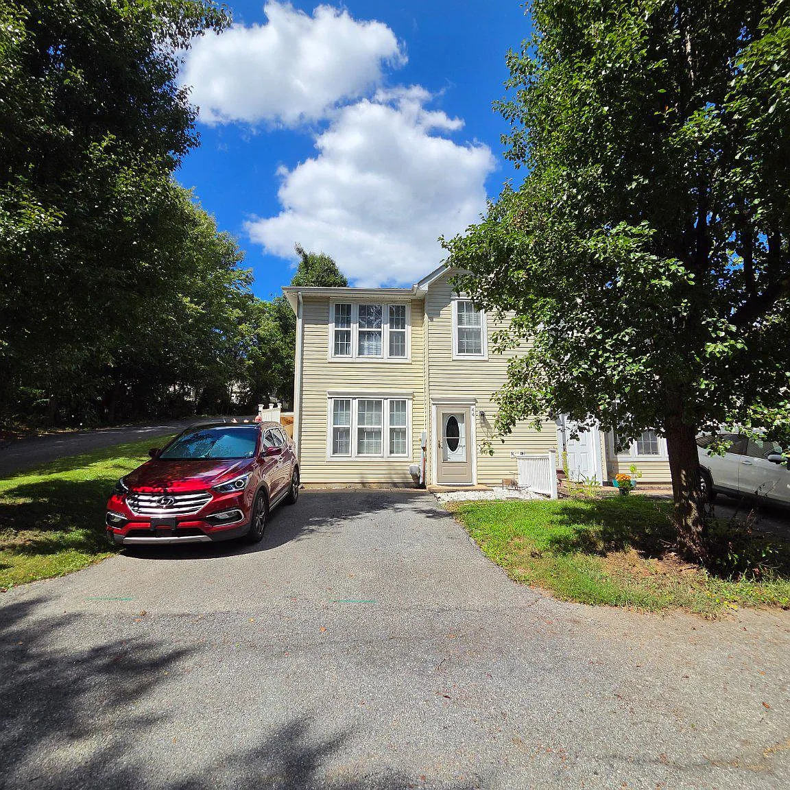 2 bed, 2.5 bath, 1312 sqft, $1,950 — Photo 1