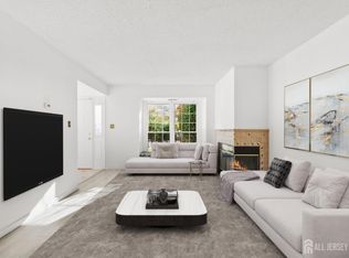 84 Goodwin Dr, North Brunswick, NJ 08902