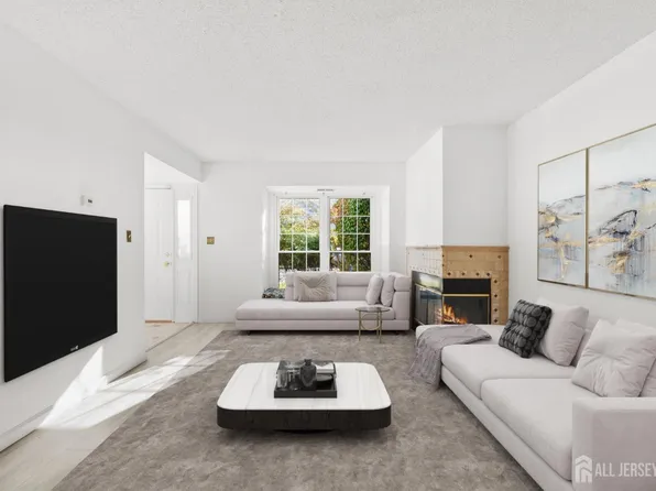 84 Goodwin Dr, North Brunswick, NJ 08902