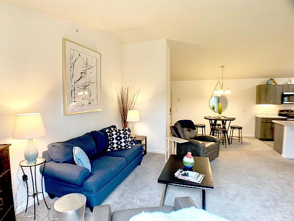 5th image of 501 Gethings Cir APT 5