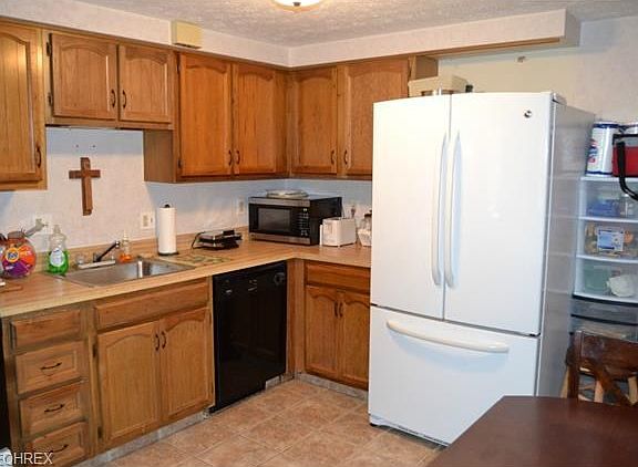 5th image of 5484 Wildwood Ct APT D