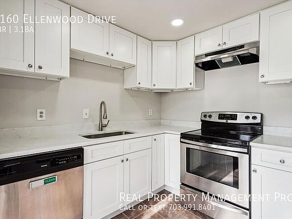 3rd image of 3160 Ellenwood Dr