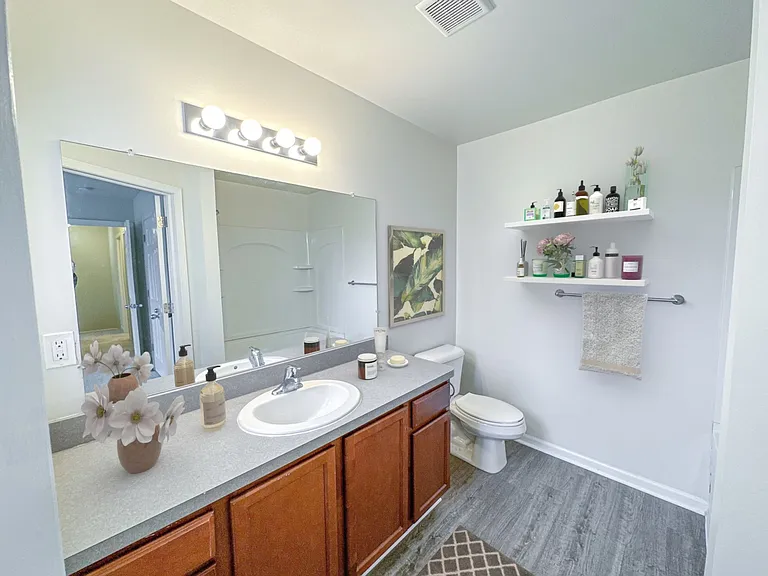 538 Napa Valley Dr — Photo 6