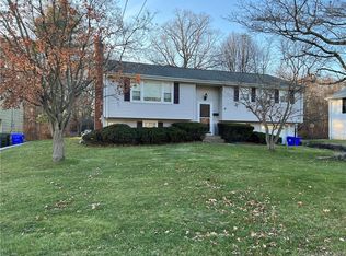 71 Cross Dr, East Hartford, CT 06118
