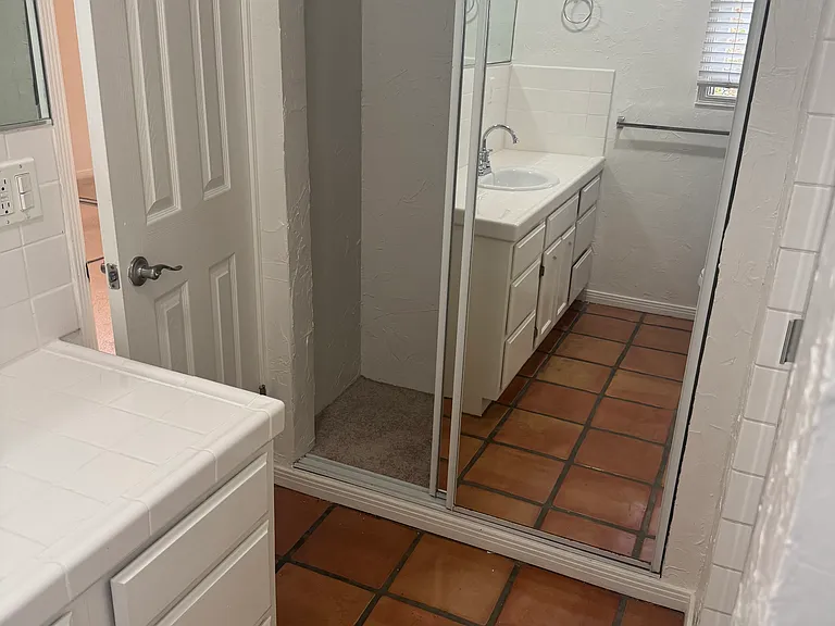 Sycamore Apartments — Photo 19