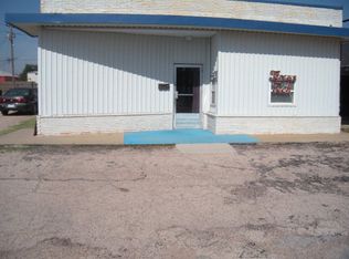 305 NW 2nd St, Andrews, TX 79714