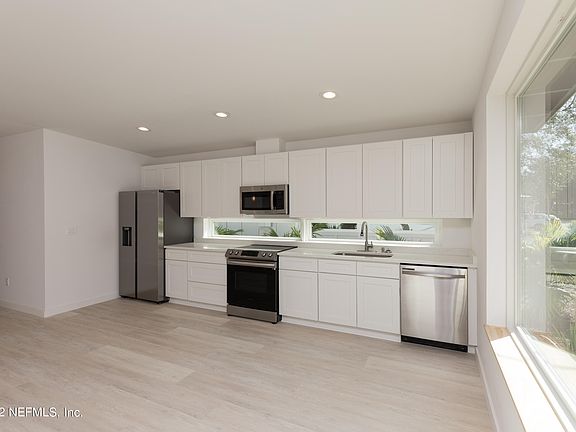 5th image of 257 YARBROUGH Circle
