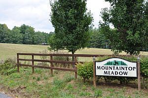 1st image of 100 Meadow Ln