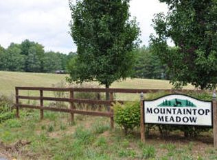 100 Meadow Ln, Lewisburg, WV 24901