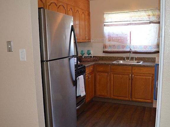 3rd image of 2925 Florence Ave APT 66