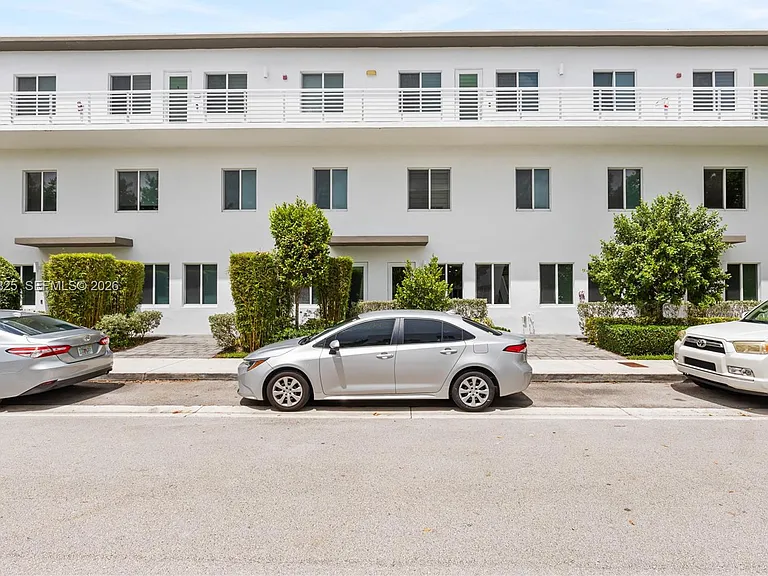 6416 NW 102nd Ct #115 — Photo 31