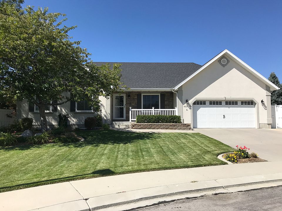 1st image of 10383 N Applewood Cir
