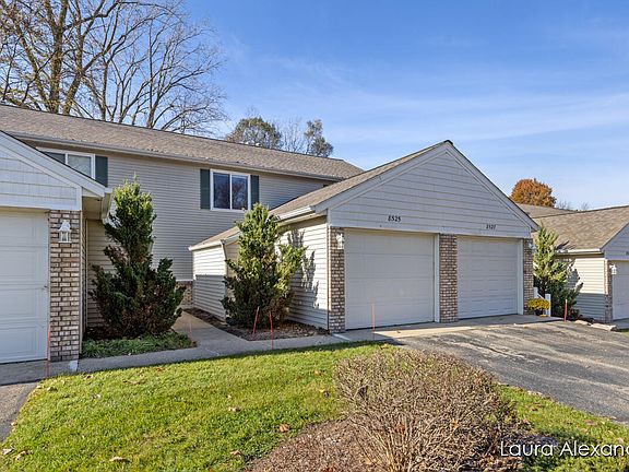 4th image of 8525 Courtland Dr NE