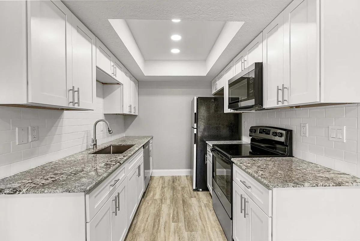 Building Photo - 2637 Harbor Cv #A