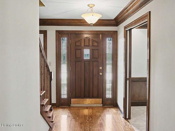 4th image of 609 Plainview Terrace Dr