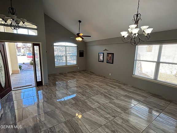 4th image of 12588 Twin Leaf Dr
