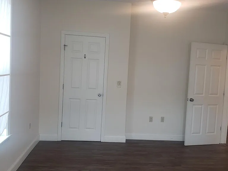 418 McGrath Hwy — Photo 16