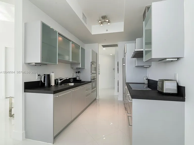 18201 Collins Ave #4709A — Photo 9