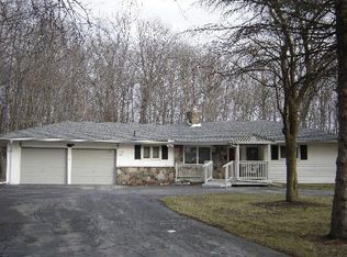 9250 Tower Rd, South Lyon, MI 48178