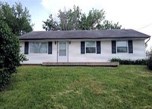 2nd image of 447 Glenrose Ln