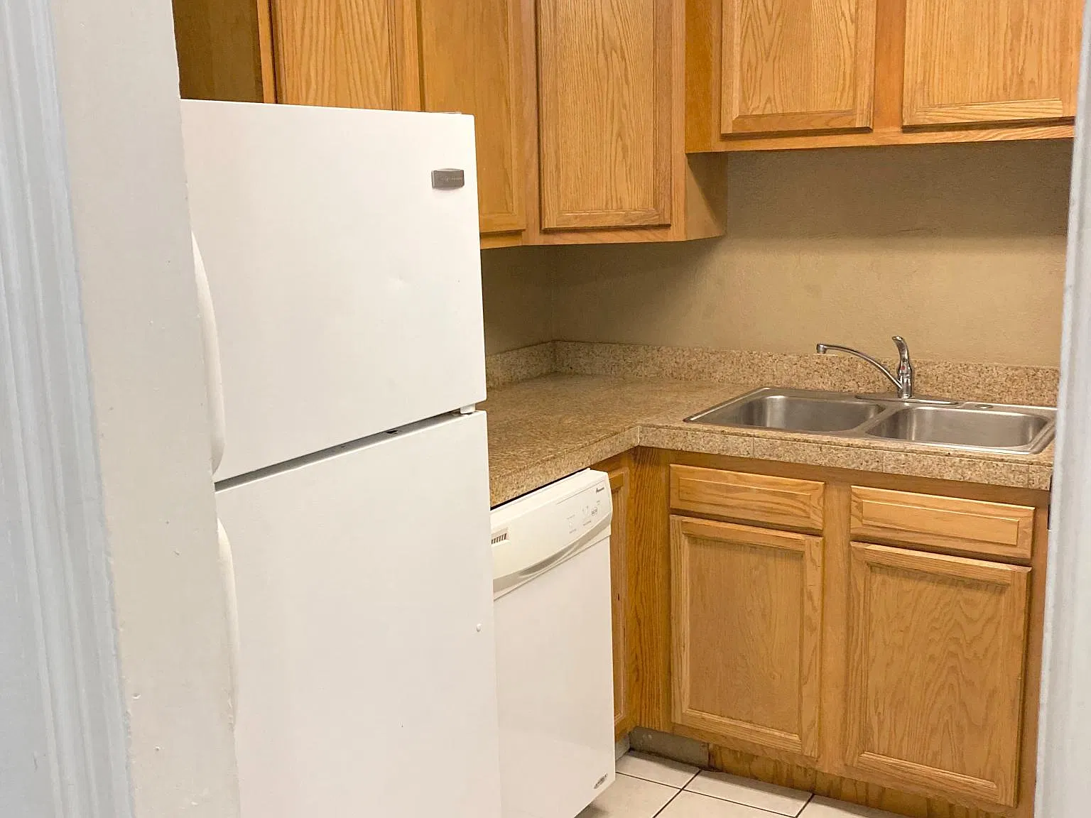 1 bed, 650 sqft, $849 — Photo 2