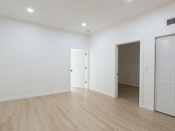 3rd image of 1312 W Ohio St #2R