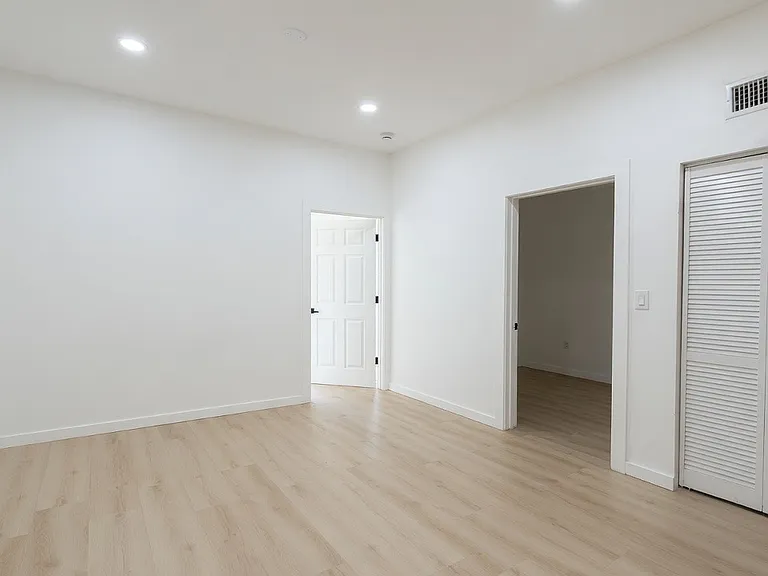 1312 W Ohio St #2R — Photo 3