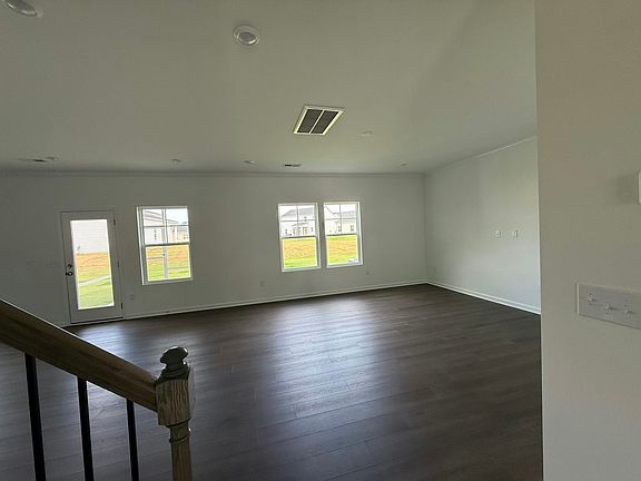 4th image of 728 Roy Adams Rd