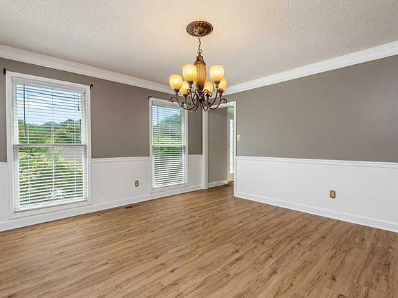 5th image of 1324 Shadybrook Cove Ln