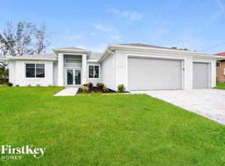 2218 SW 8th Pl, Cape Coral, FL 33991