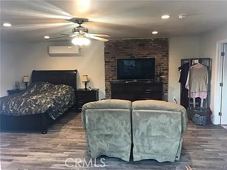 430 E Bixby Rd #A — Photo 2