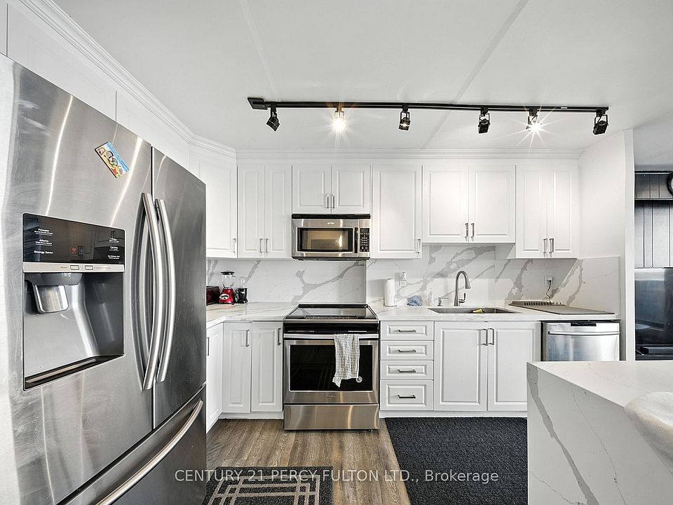 1st image of 2 Glamorgan Ave #1212