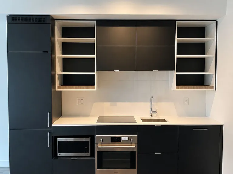 20 Edward St #1411 — Photo 2