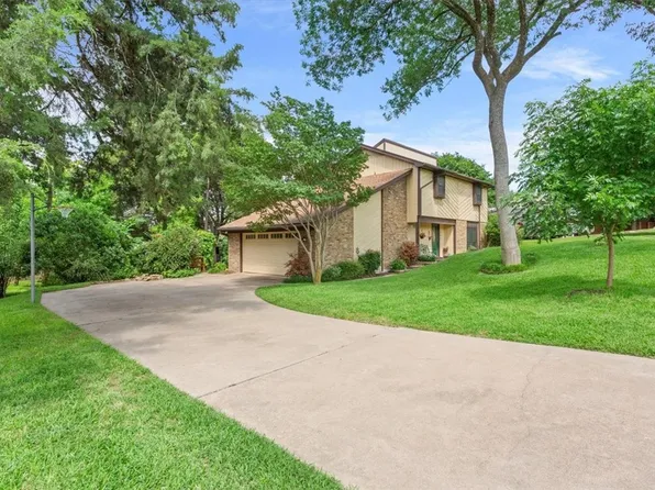 401 Poage Dr, Woodway, TX 76712