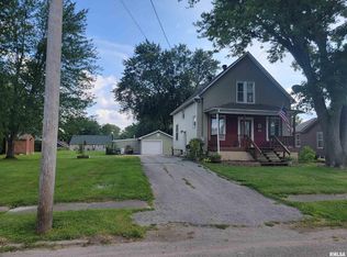 652 W Walnut St, Canton, IL 61520