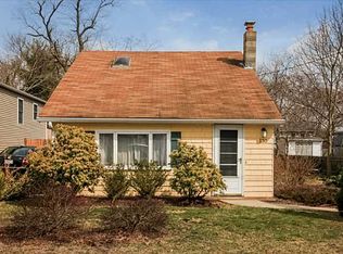 130 Abbott Ave, Warwick, RI 02886