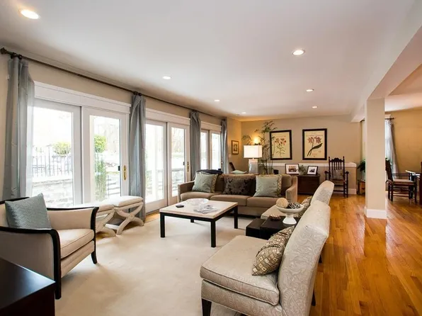 249-251 Elliot St, Newton, MA 02464