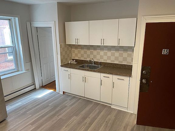 3rd image of 266 High St #1 N