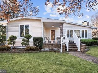 536 S 3rd St, Hammonton, NJ 08037