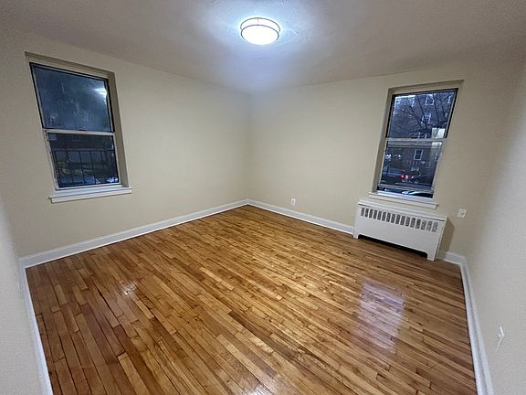 4th image of 143-29 Barclay Ave #1E