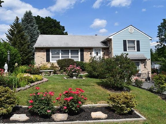 2nd image of 319 New Jersey Ave